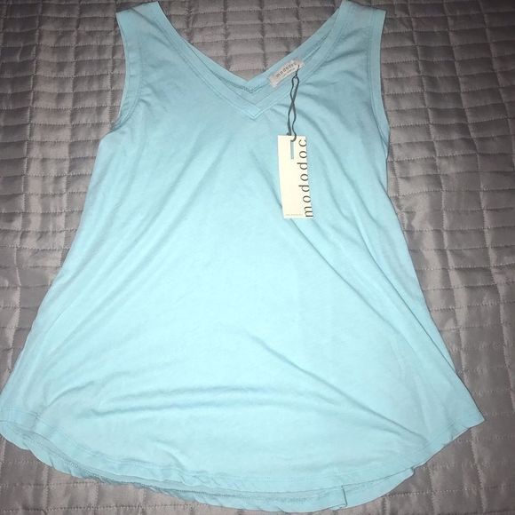 NWT Mododoc Double V-Neck Tank Top Size Small - Picture 2 of 5
